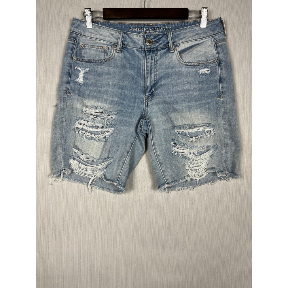 American Eagle Tomgirl Bermuda Denim Shorts Women 6 Blue Distressed Frayed Hem - Picture 2 of 9